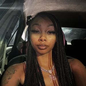 Meet your Posher, Reyslyn